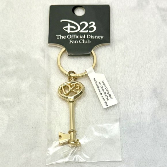 Disney Mickey Key Keychain D23 The Official Disney Fan Club - Picture 1 of 2